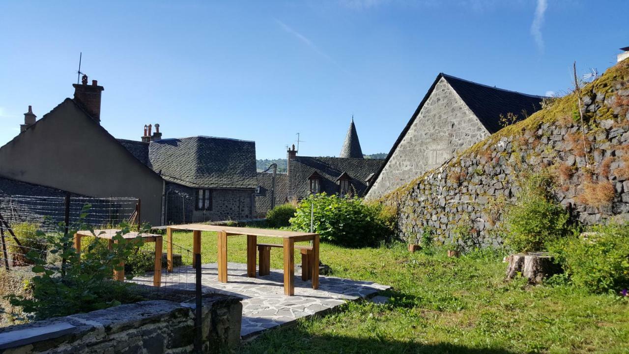 Bed and Breakfast Relais des castors Murat  Exterior foto